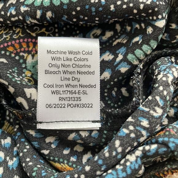 EVEREVE Charlie Tie Neck Blouse - Picture 16 of 16